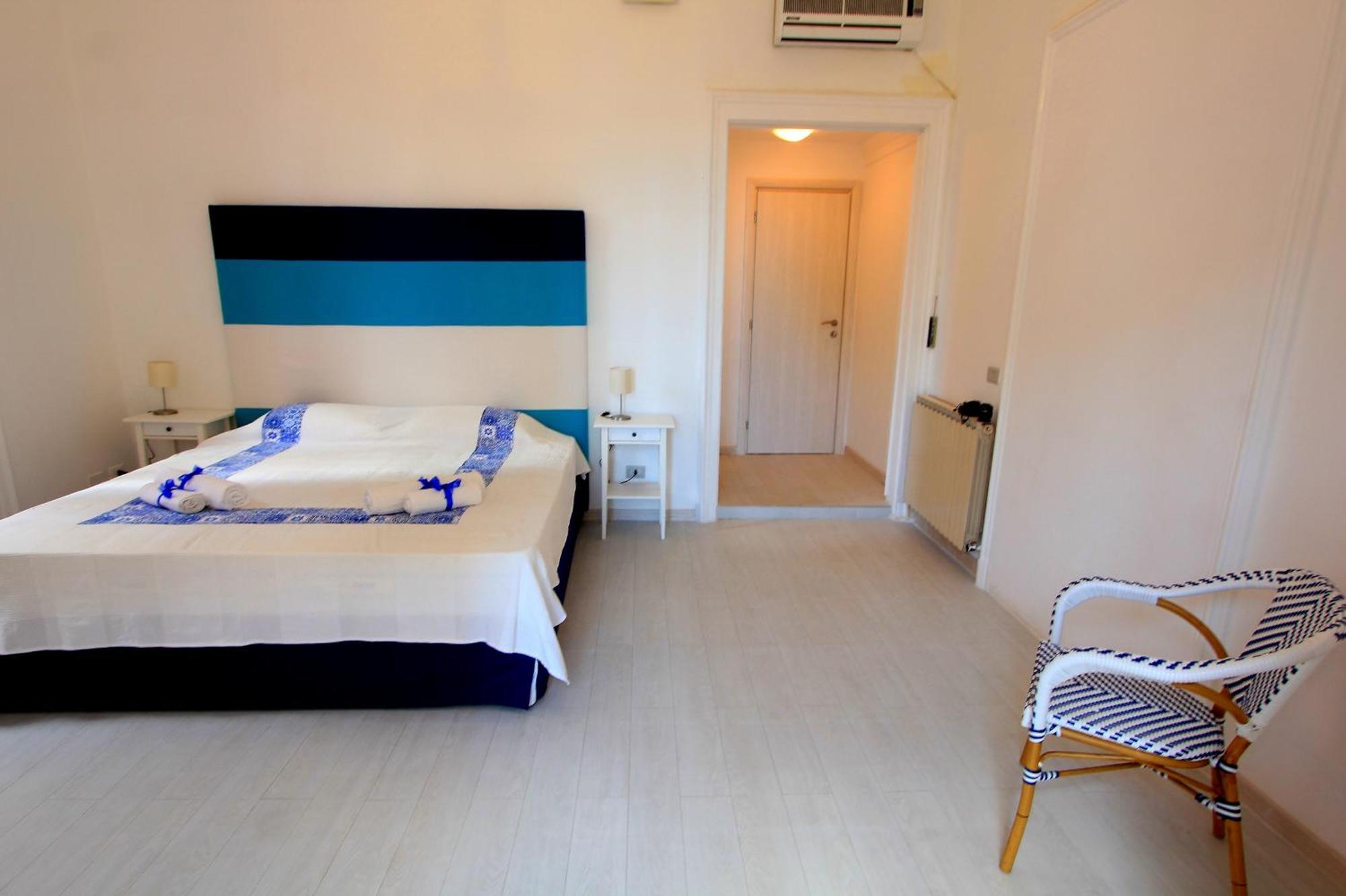B&B Vitruvio Suites Formia Quarto foto